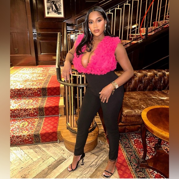 The perfect Vday jumpsuit! Sexy and comfortable! - Picture 3 of 4